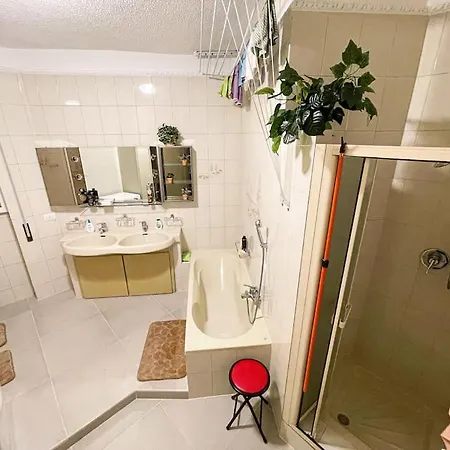 Iii - Cozy Single A Hotel